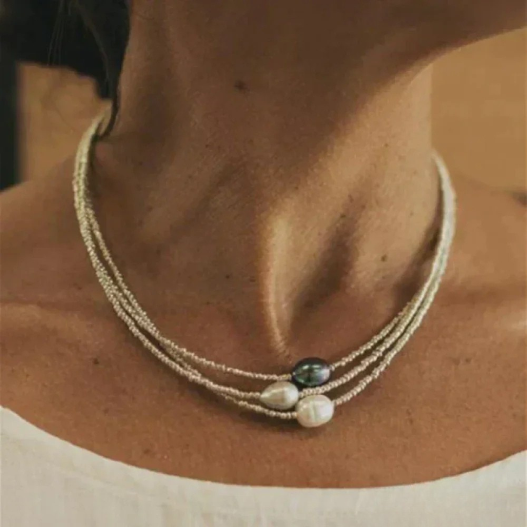 Collana di perle ispirata all'antichità