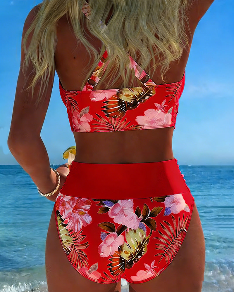 Bikini con estampado floral en contraste y abertura