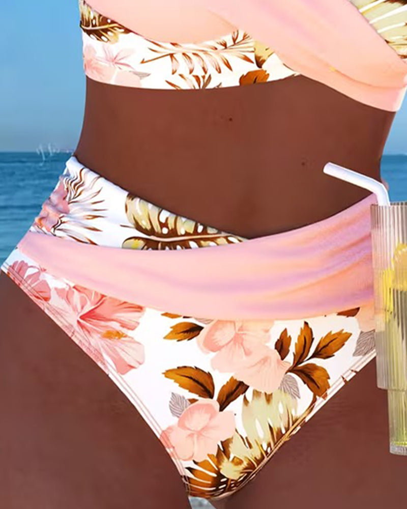Bikini con estampado floral en contraste y abertura
