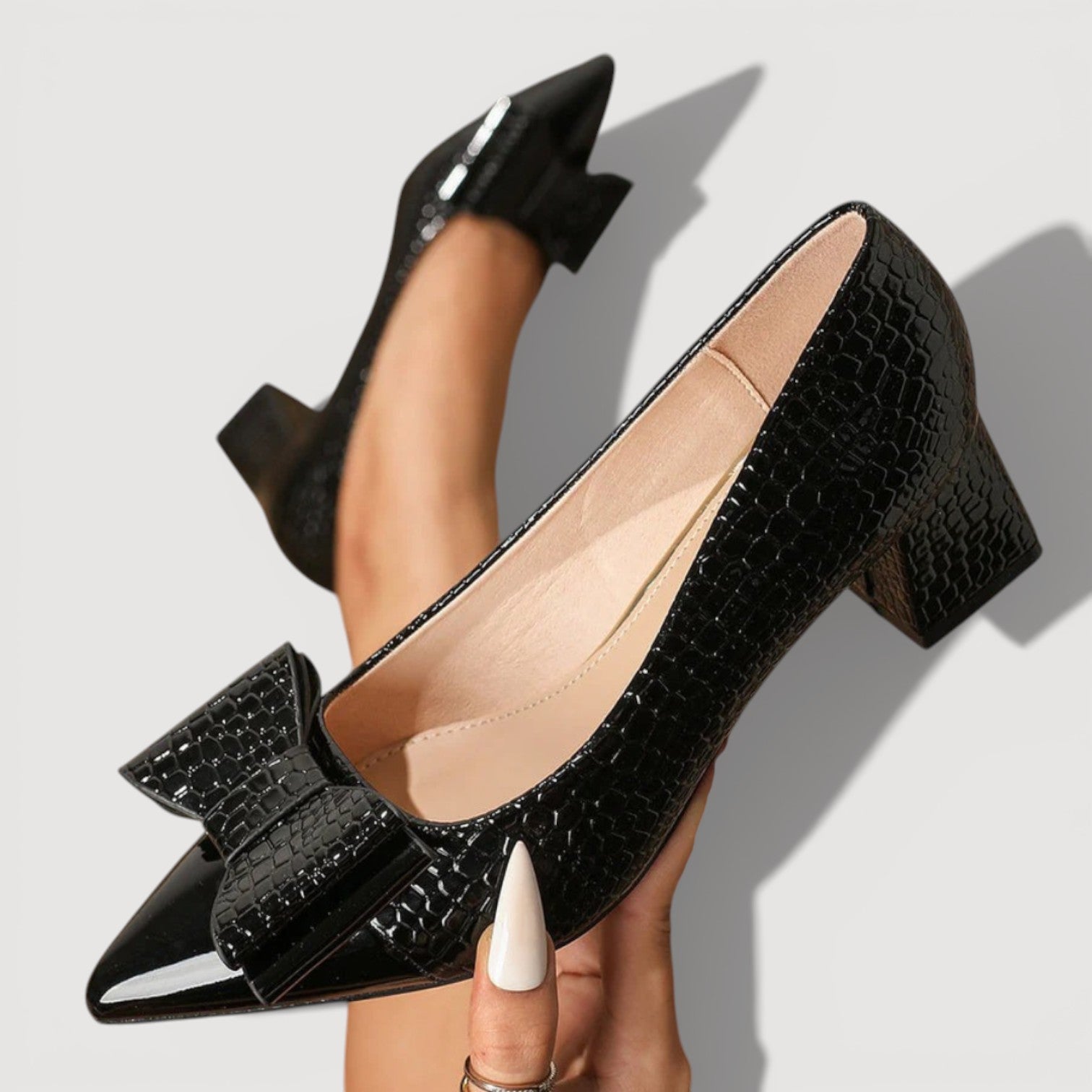 DAISY – TACONES DE BLOQUE REFINADOS