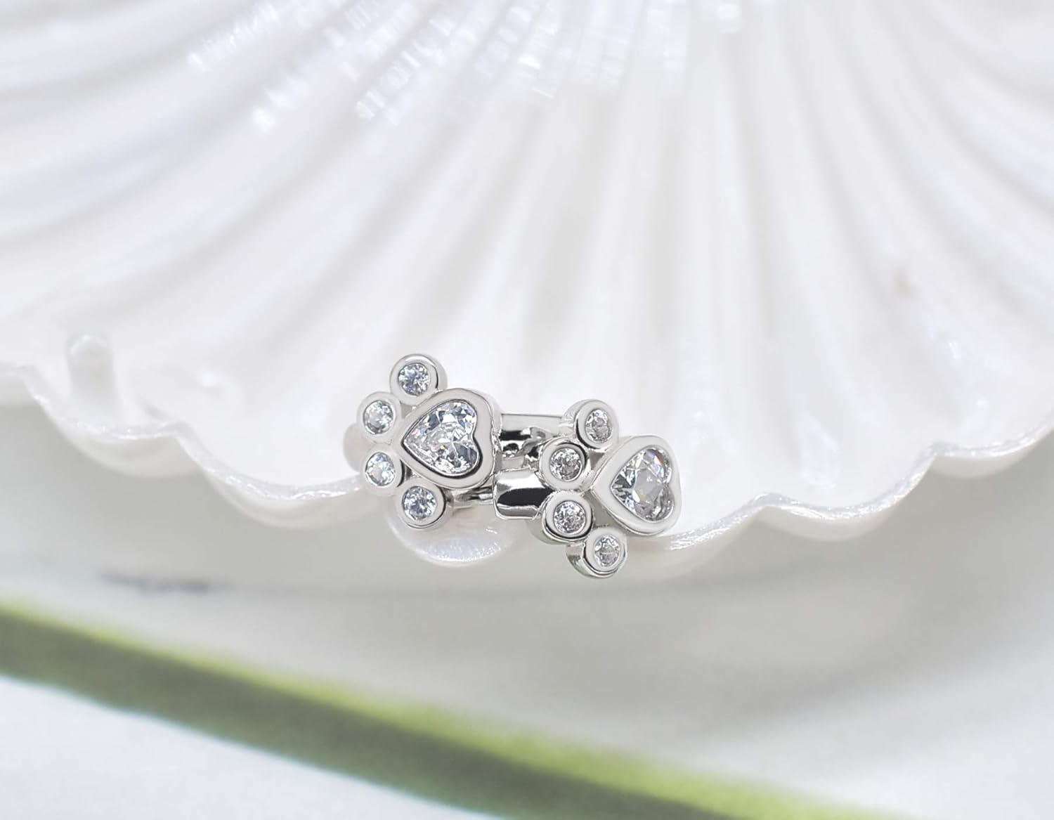 Pendientes De Aro Con Diseño De Huella De Pata