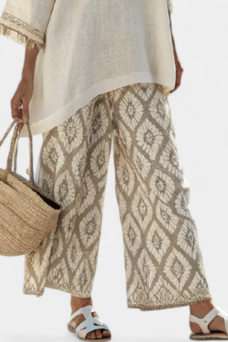 Ilaria — Top sofisticado y pantalones casual