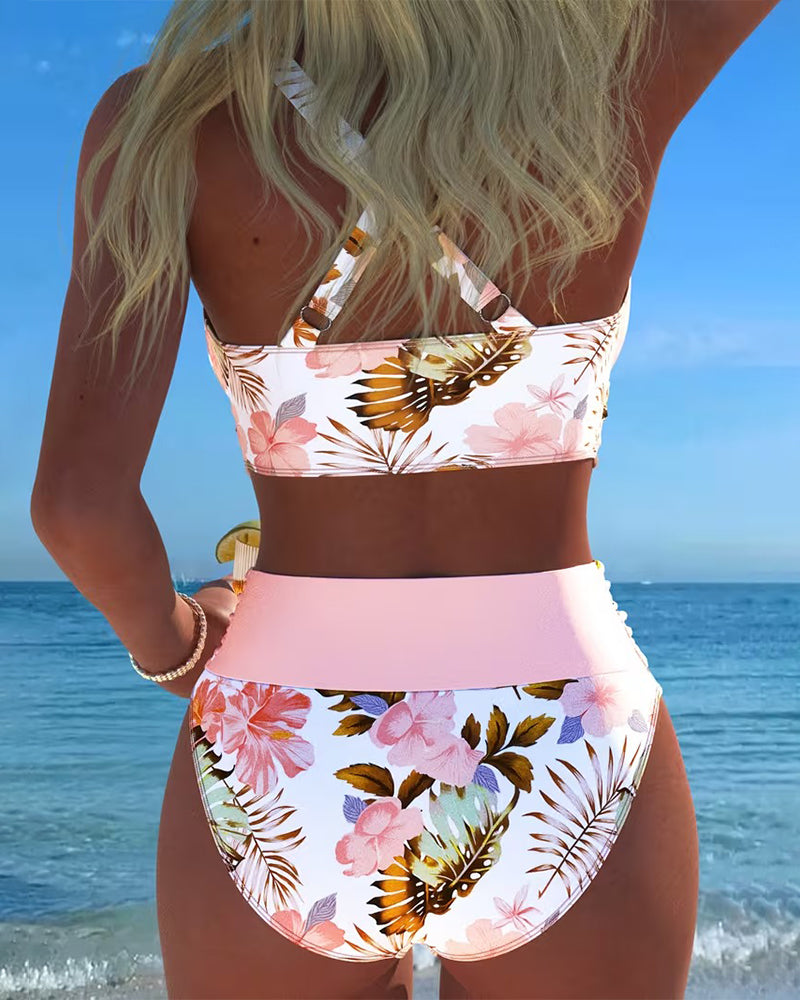 Bikini con estampado floral en contraste y abertura