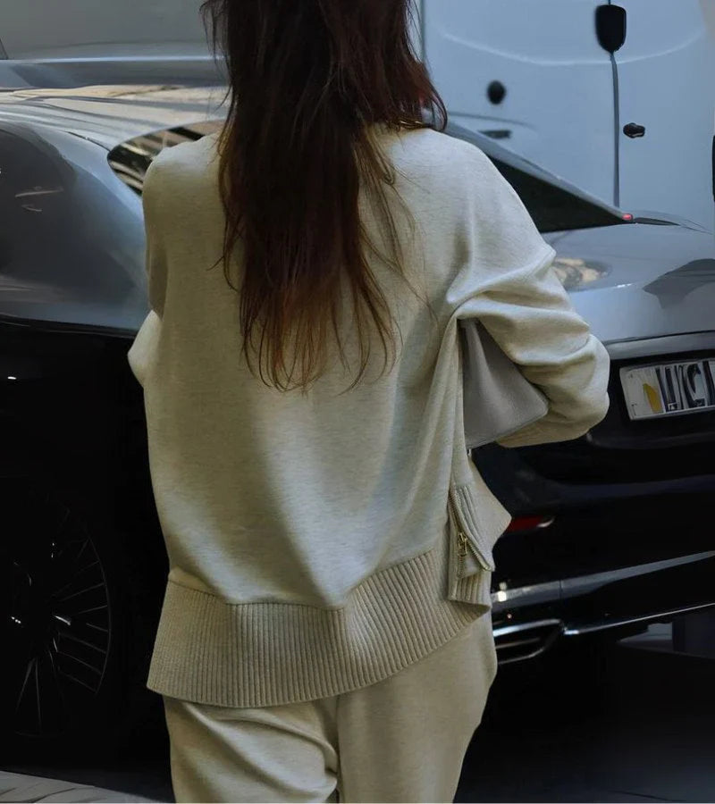 VIVIANA™ | Suéter Elegante Con Cuello Alto