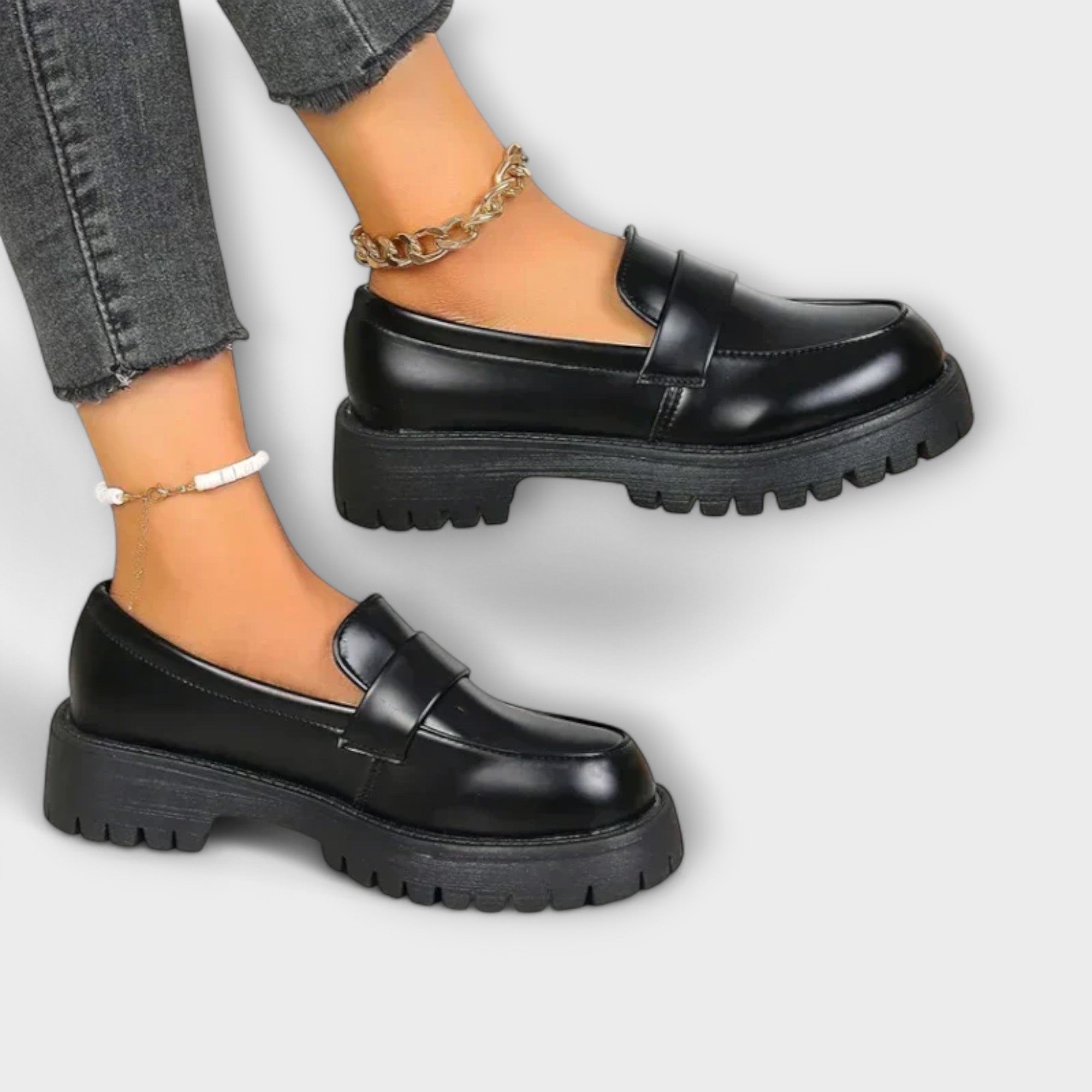 Mocasín para mujer con diseño ortopédico y cuñas de satén