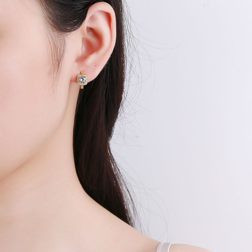 Pendientes Nadine en forma cuadrada | Oro blanco