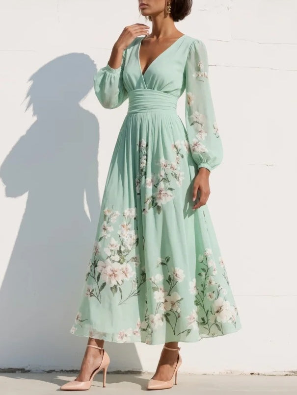 Vestido maxi plisado de chiffón en verde menta con estampado floral para mujeres