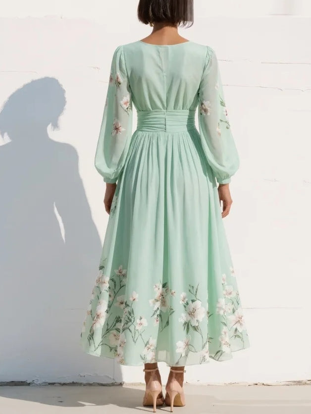 Vestido maxi plisado de chiffón en verde menta con estampado floral para mujeres