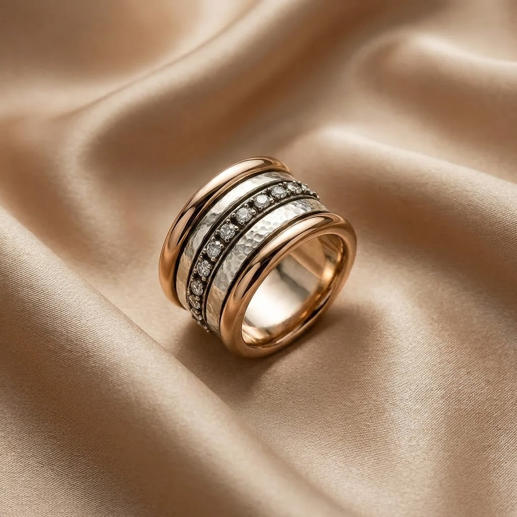 Anello vintage d'oro spesso con strati